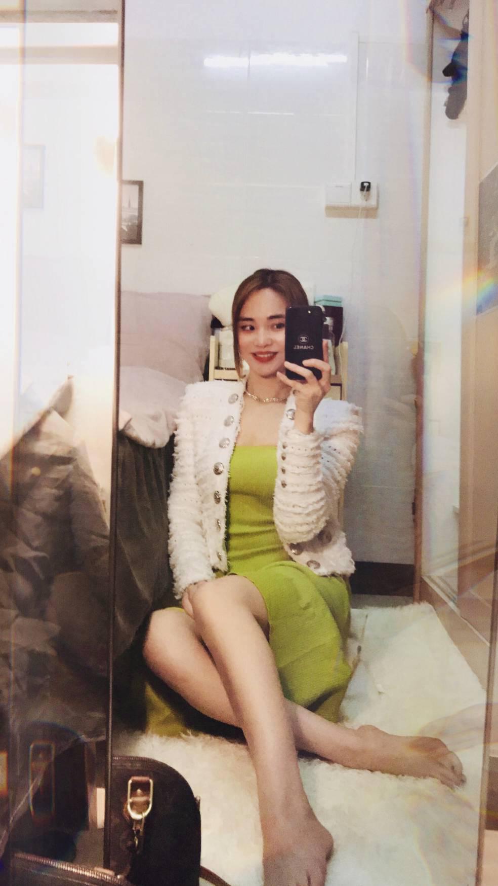 眉清目秀，柔情似水