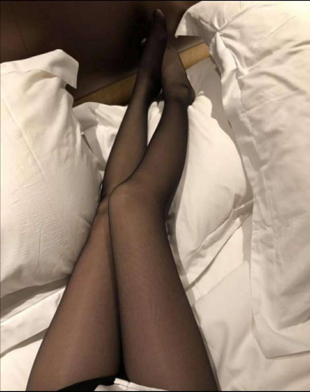 兼职小妹汁多穴紧