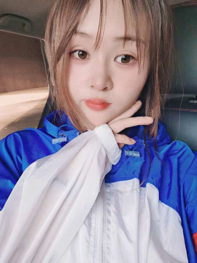 22岁/身高168长腿小妹妹，亲吻69全程高能