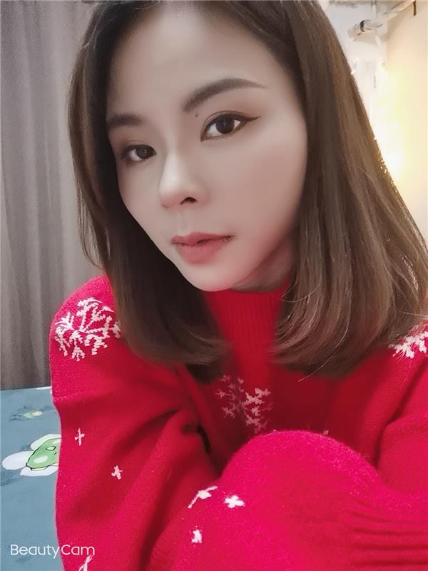 大波纯Sao货，浑圆大屁股